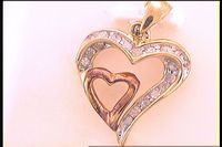 1/4CT-DIA GIFT  HEART PENDANT