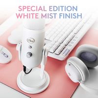 Logitech - Blue Yeti Professional Multi-Pattern USB Condenser Gaming Microphone with Exclusive St... - Alternate Views