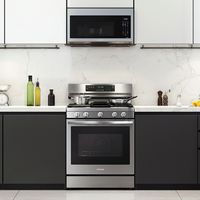 Samsung - 6.0 Cu. Ft. Freestanding Gas Convection+ Range with WiFi and No-Preheat Air Fry - Stain... - Alternate Views