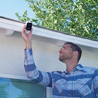 Swann - CoreCam Indoor/Outdoor Wireless 1080p Solar Panel Security System - Black/White - Alternate Views
