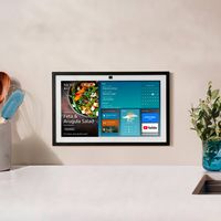 Amazon - Echo Show 15 Full HD 15.6