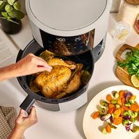 bella PRO - SmartCrisp 8-qt. Touchscreen Air Fryer - Oatmilk - Angle