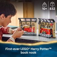 LEGO - Harry Potter Book Nook: Hogwarts Express 76450 - Angle