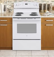 GE - 5.0 Cu. Ft. Freestanding Electric Range - White - Angle