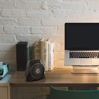 Vornado - VH204 750 watts Indoor Electric Fan Space Heater with Advanced Safety Features - Black - Angle