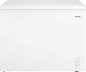 Frigidaire - 10 cu. ft. Garage Ready Chest Freezer - White - Large Front