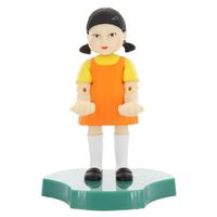 Cable Guys by Exquisite Gaming - Cable Guys: Squid Games - Young-Hee Girl Earbud & Phone Holder - Large Front