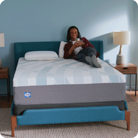 Sealy - Sealy® Dreamlife™ 14” Hybrid Mattress-in-a-Box, Queen - White - Left View