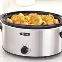 Bella - 5-qt. Slow Cooker with Dipper - Stainless Steel - Left View