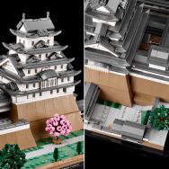 LEGO - Architecture Himeji Castle 21060 - Left View