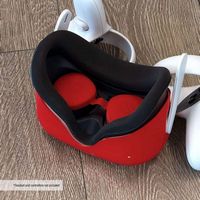 Hyperkin - GelShell Headset Silicone Skin and Lens Cover Set for Oculus Quest 2 - Red - Left View