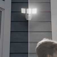 Wyze - Floodlight Camera Pro, 3000 Lumen LEDs, 180° Wide View, 2k HD Outdoor Wi-Fi Floodlight Hom... - Left View