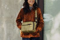 Peak Design - Everyday Sling 3L - Kelp - Left View