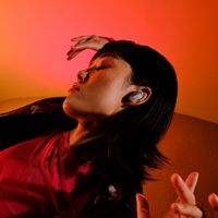 Bose - QuietComfort Ultra True Wireless Noise Cancelling In-Ear Earbuds - White Smoke - Left View