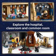 LEGO - Harry Potter Hogwarts Castle: Hospital Wing 76463 - Left View