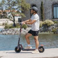 GoTrax - XR PRO Commuting Electric Scooter w/18mi Max Operating Range & 18mph Max Speed - Black - Left View